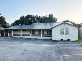 1411 S Main St, Boerne TX - Day Care Center