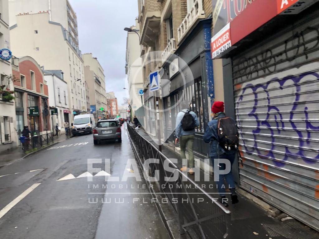 Retail in Paris for lease Building Photo- Image 1 of 3