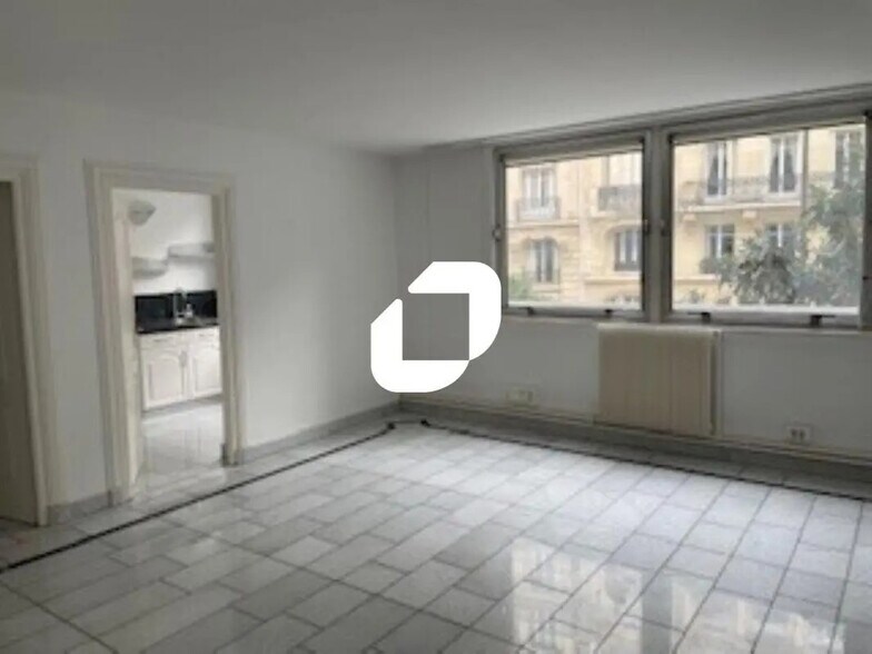 Office in Paris for lease - Interior Photo - Image 3 of 8