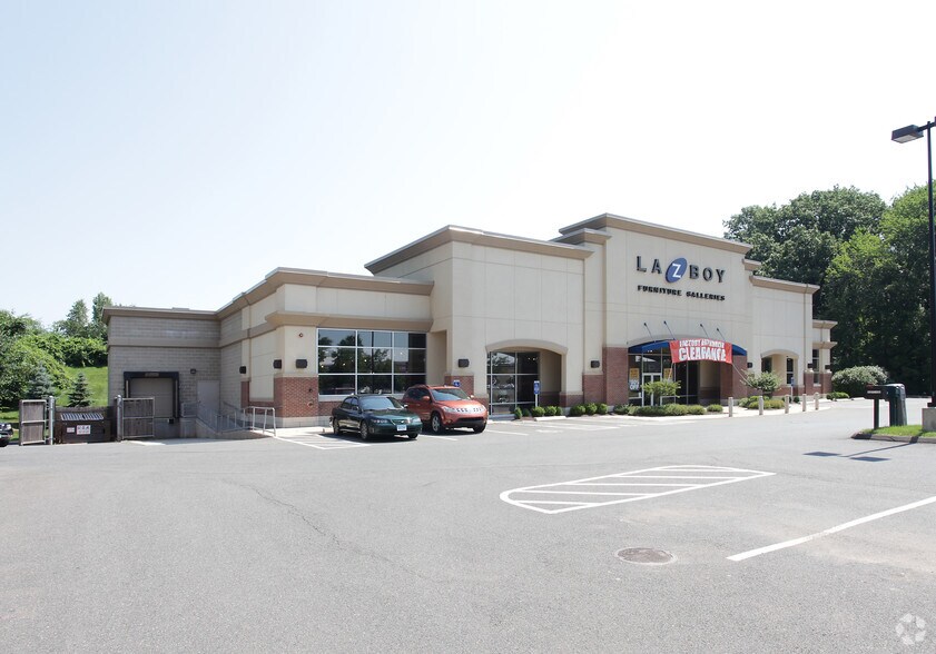 233 Buckland Hills Dr, Manchester, CT 06042 Retail for Lease