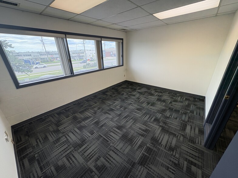 9730-9738 51st Ave NW, Edmonton, AB for lease - Building Photo - Image 1 of 3