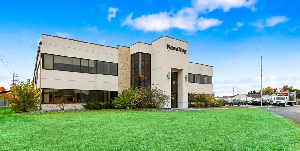 464 Southpoint Cir, Brownsburg, IN for sale - Primary Photo - Image 1 of 1