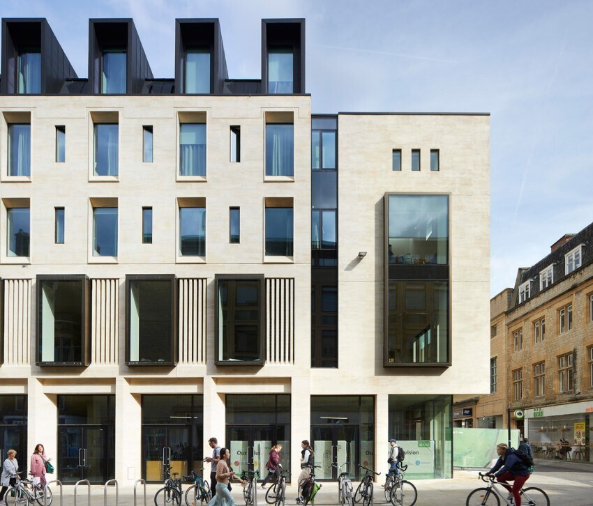 13-21 Cornmarket St, Oxford for sale Building Photo- Image 1 of 1