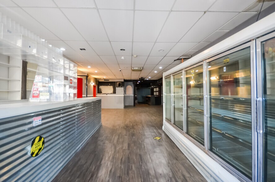 370 E 18th St, Paterson, NJ for lease - Interior Photo - Image 2 of 12