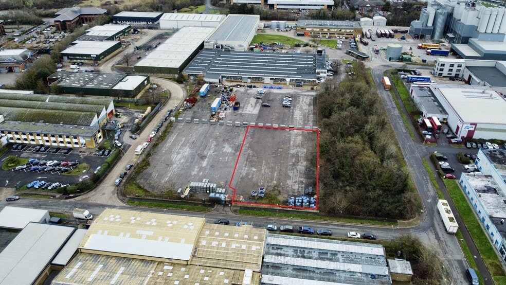 1-2 Horsecroft Rd, Harlow for lease - Building Photo - Image 1 of 1