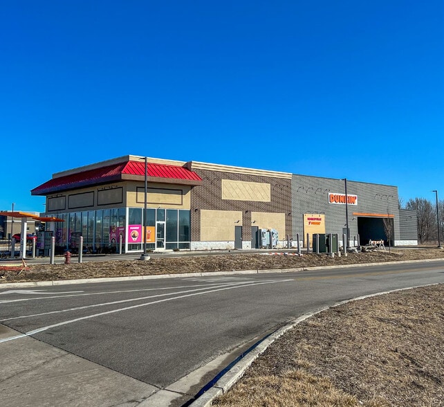 671 Weber Rd, Romeoville, IL for lease - Building Photo - Image 2 of 6