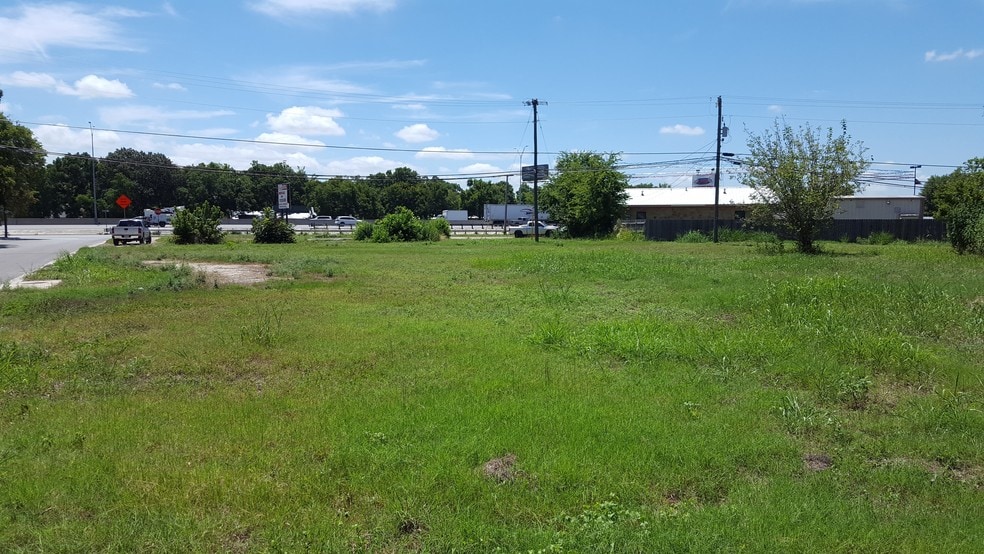 711 N IH-35, San Marcos, TX for sale - Building Photo - Image 3 of 10
