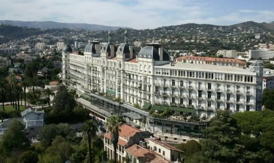 Retail in Nice for sale Building Photo- Image 1 of 4