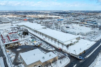 9275 Boul Henri-Bourassa E, Montréal, QC - AERIAL map view