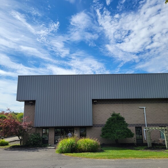 47 Steves Ln, Gardiner, NY for sale - Building Photo - Image 3 of 39