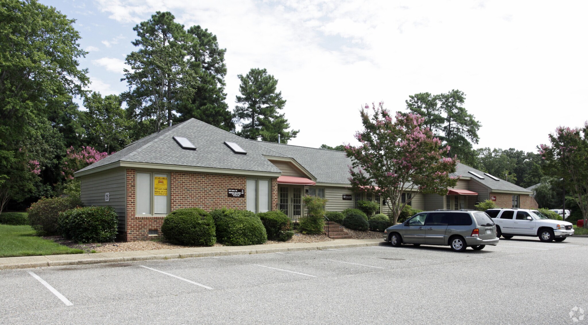 215 McLaws Cir, Williamsburg, VA for sale Primary Photo- Image 1 of 1