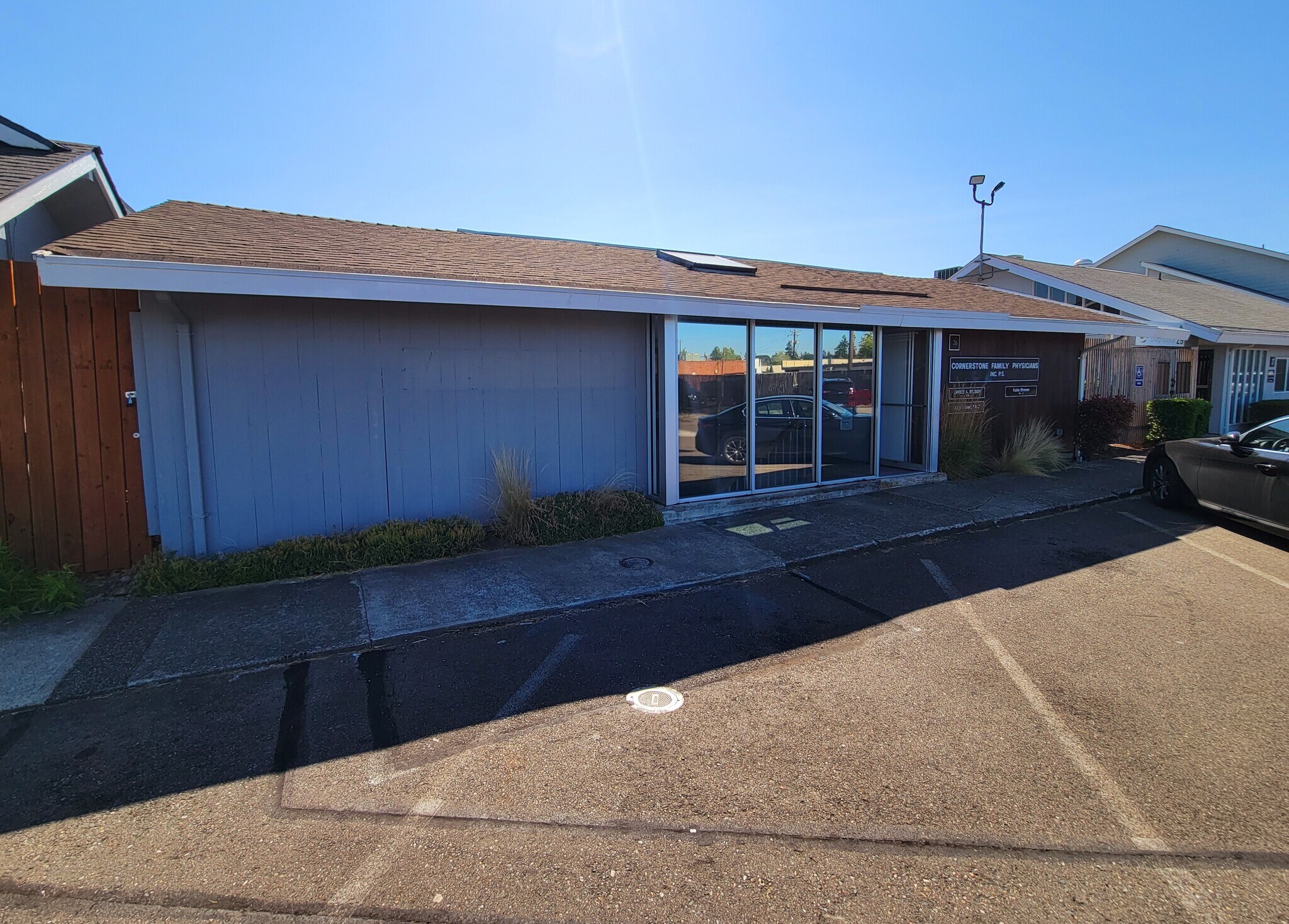 5920 100th St SW, Lakewood, WA 98499 Office for Sale