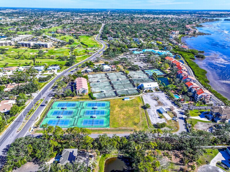 4451 Bay Club Dr, Bradenton, FL for sale - Building Photo - Image 2 of 10