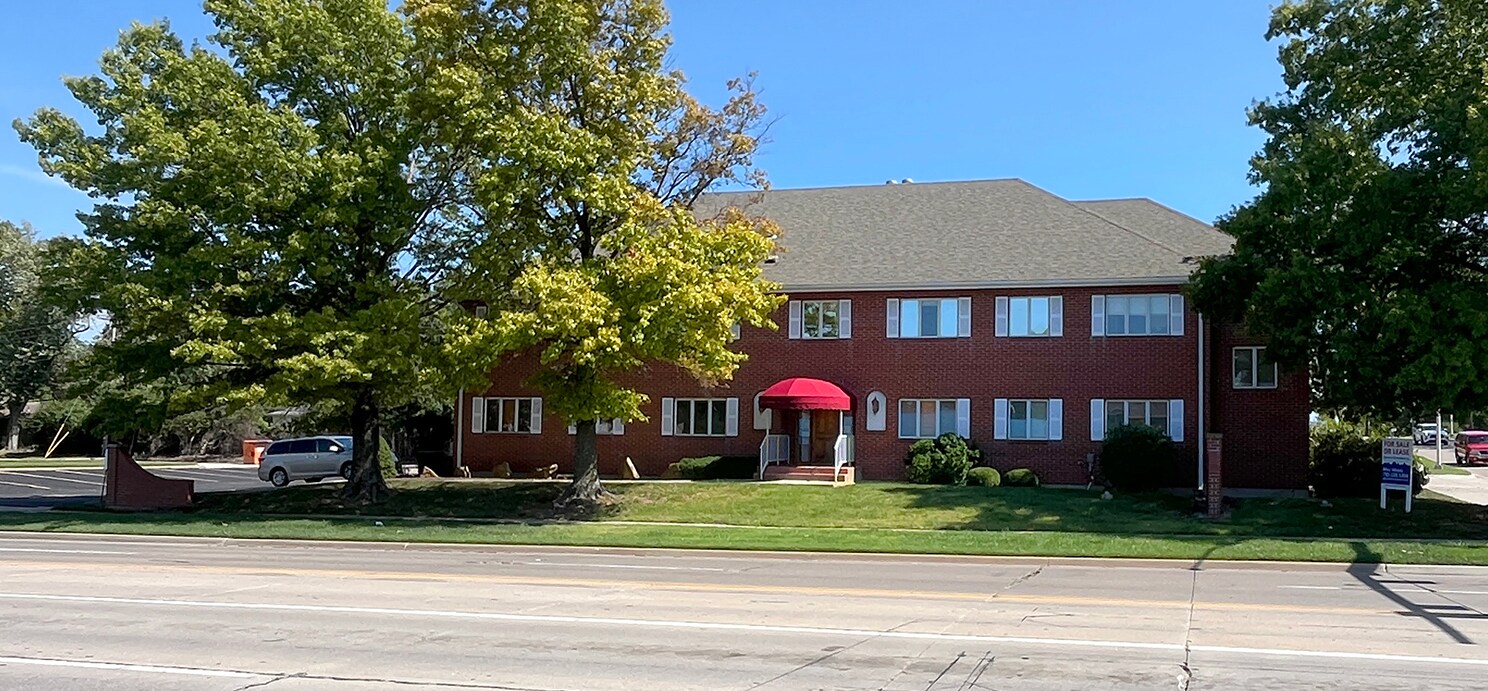 990 SW Fairlawn Rd, Topeka, KS for sale Building Photo- Image 1 of 1