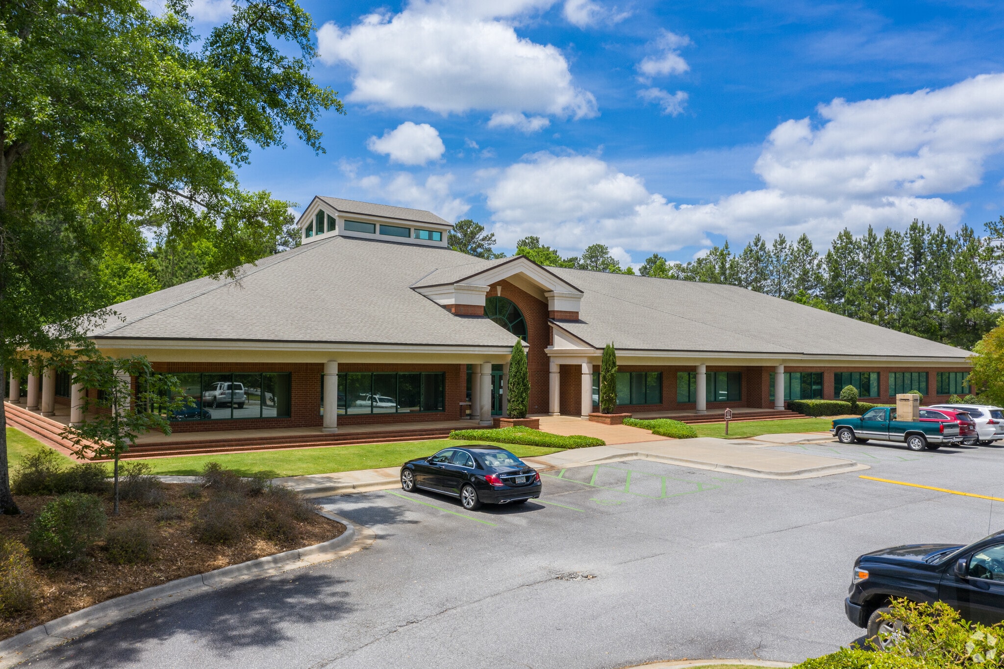 1100 Brookstone Centre Pky, Columbus, GA for sale Primary Photo- Image 1 of 46