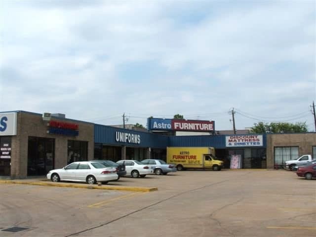 2590 610 South Loop West, Houston, TX for lease - Primary Photo - Image 1 of 4