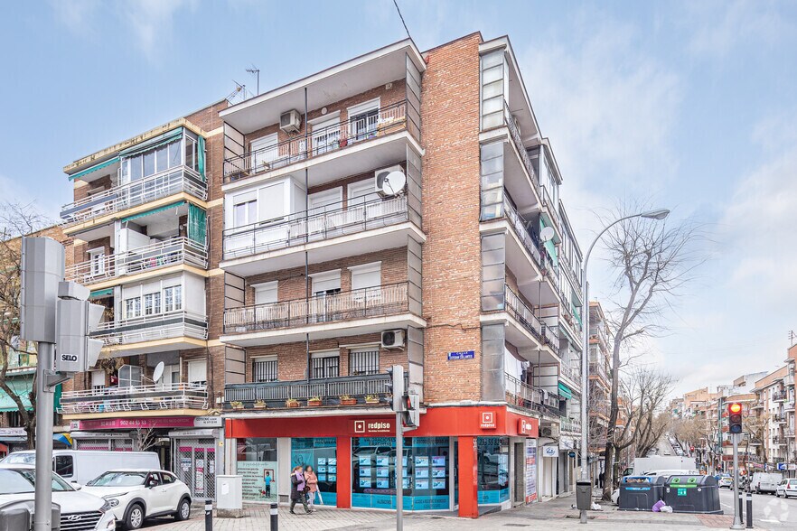 Multifamily in Madrid, Madrid for sale - Building Photo - Image 2 of 2