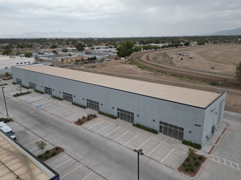 501 Zaragoza Rd, El Paso, TX for sale - Building Photo - Image 3 of 9