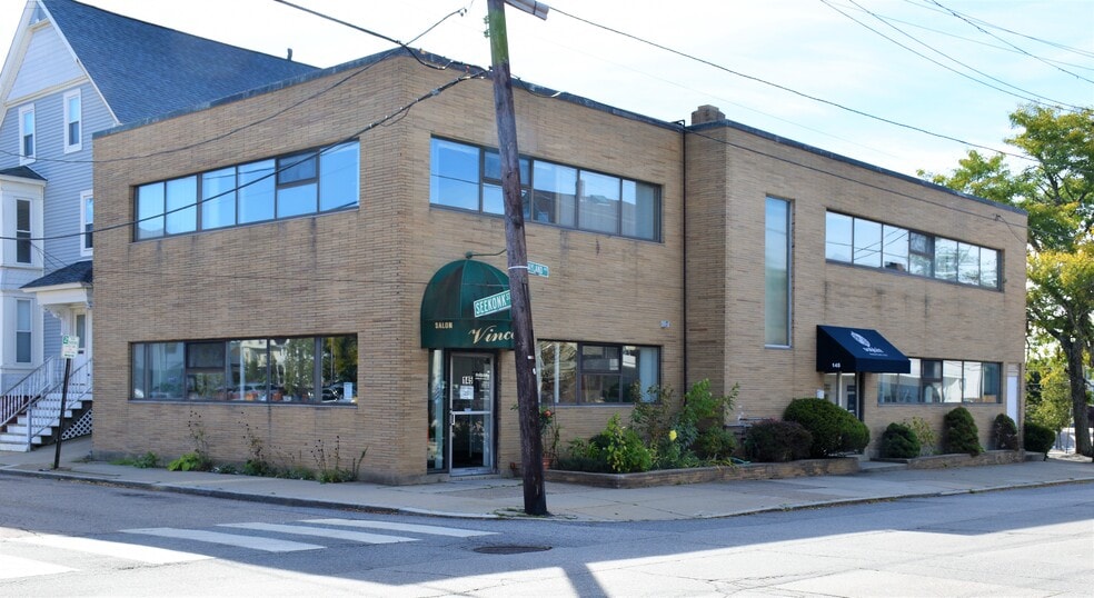 141 Wayland Ave, Providence, RI 02906