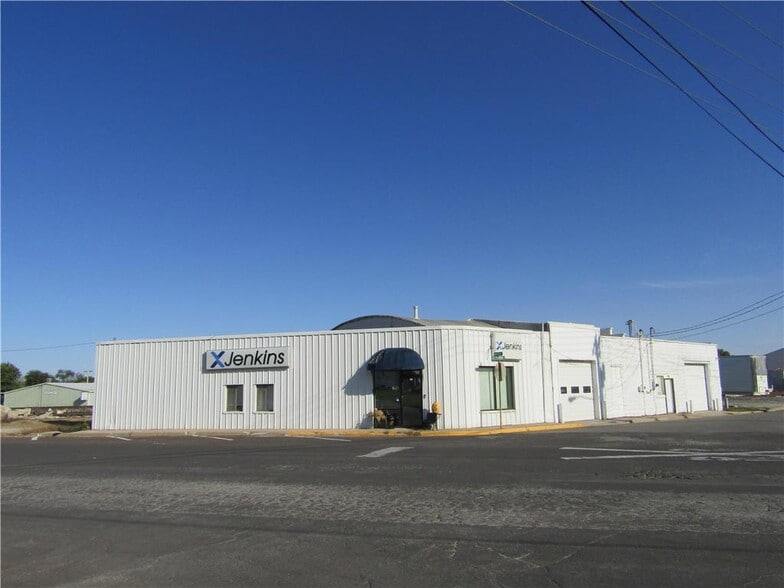 121 SE Railroad Street, Odessa, MO 64076