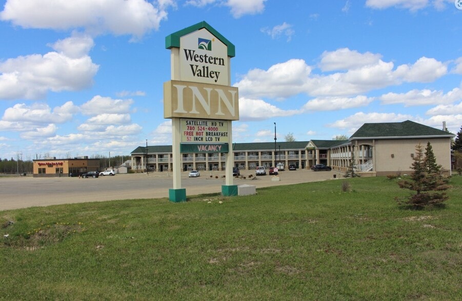 5402 Highway St, Valleyview, AB for sale - Primary Photo - Image 1 of 7