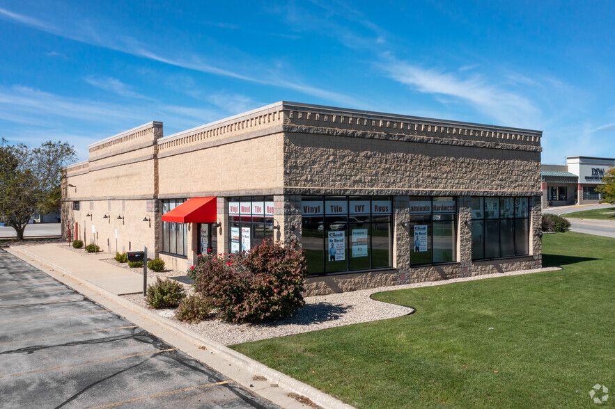 6501 Regency West Dr, Racine, WI for lease - Building Photo - Image 1 of 4