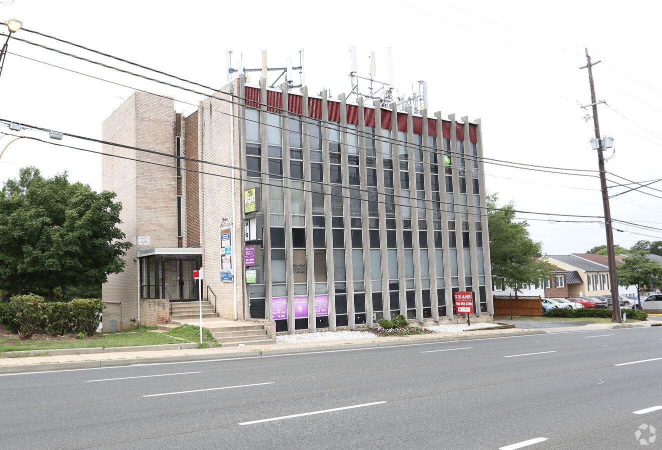 6215 Greenbelt Rd, College Park, MD 20740