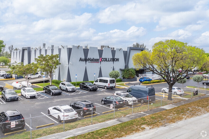 1400 NW 159th St, Miami Gardens, FL for lease - Primary Photo - Image 3 of 7