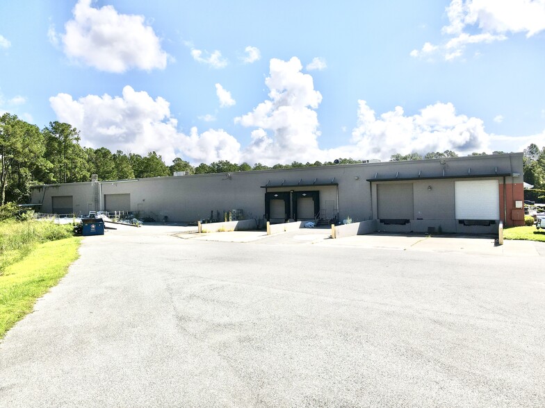 5901 NE Waldo Rd, Gainesville, FL for lease - Building Photo - Image 3 of 13