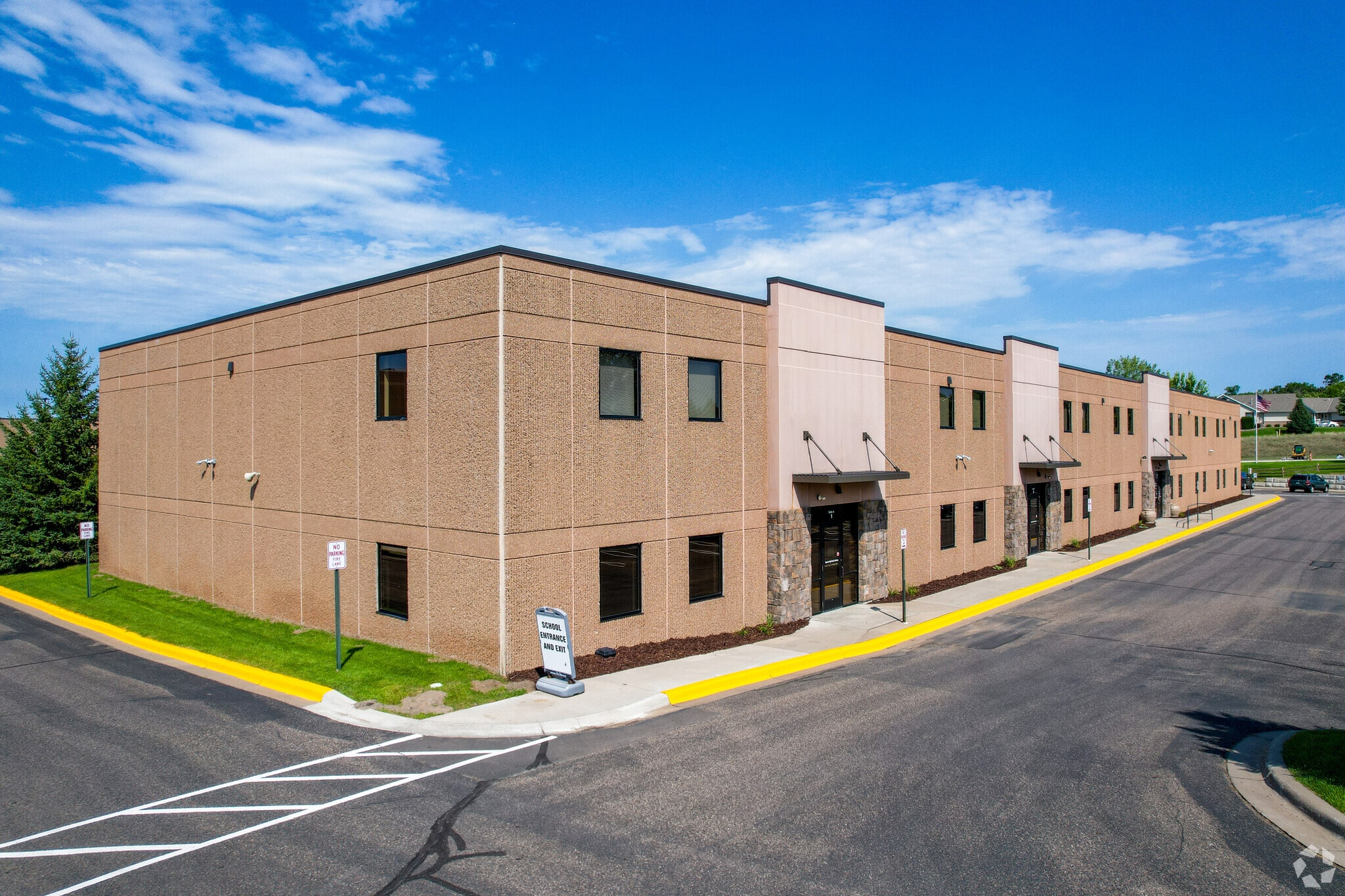 11044 Industrial Cir NW, Elk River, MN for lease Building Photo- Image 1 of 6