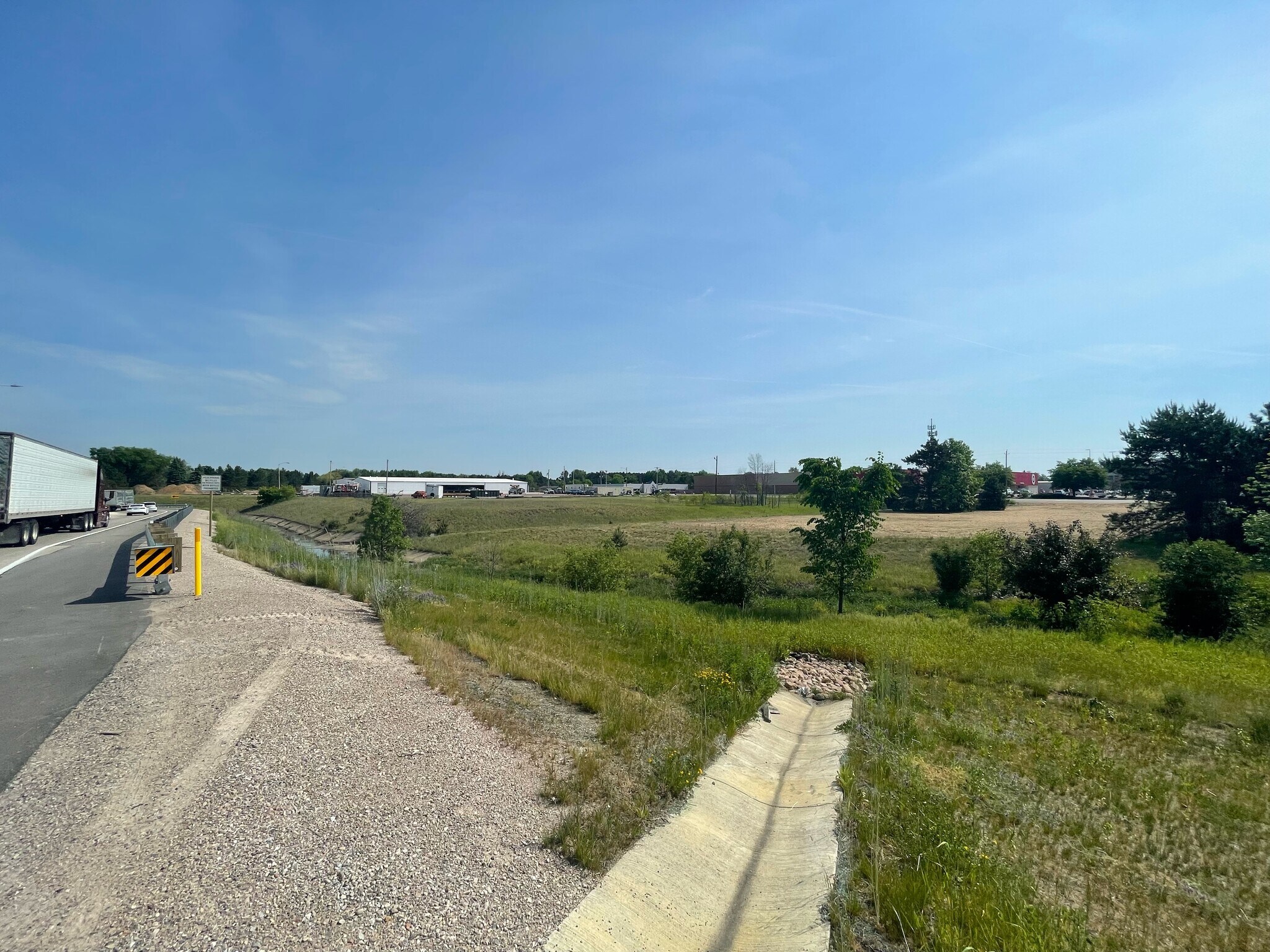 1019 Maple Bluff Rd, Stevens Point, WI for sale Building Photo- Image 1 of 1