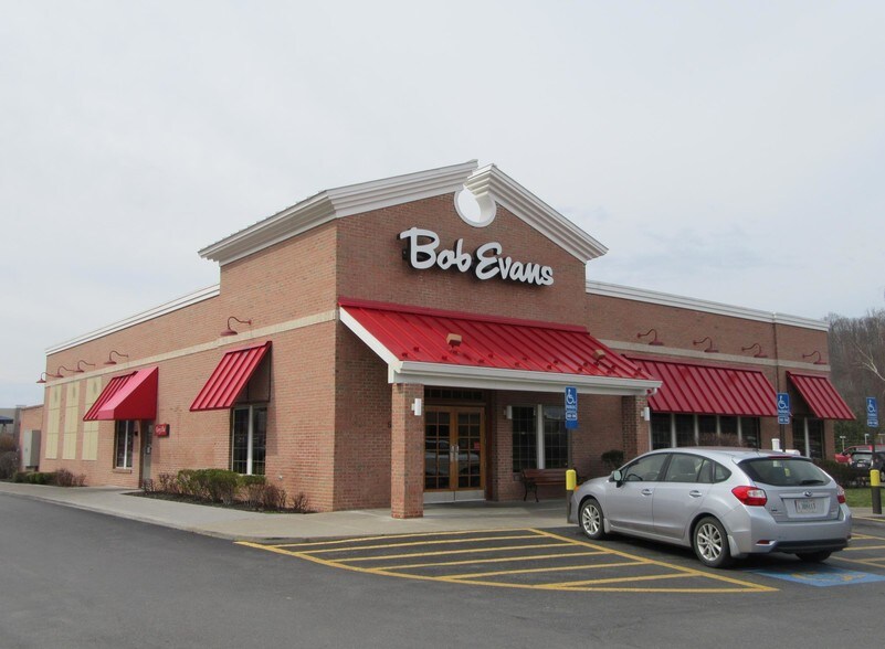 510 Commerce Dr, Bluefield, VA for sale - Building Photo - Image 1 of 1