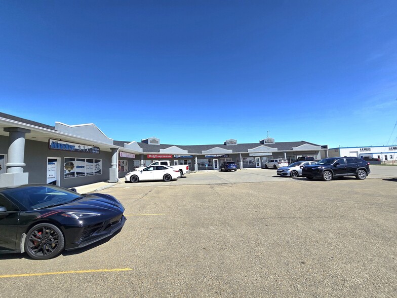 6201 50th St, Leduc, AB for lease - Building Photo - Image 3 of 7