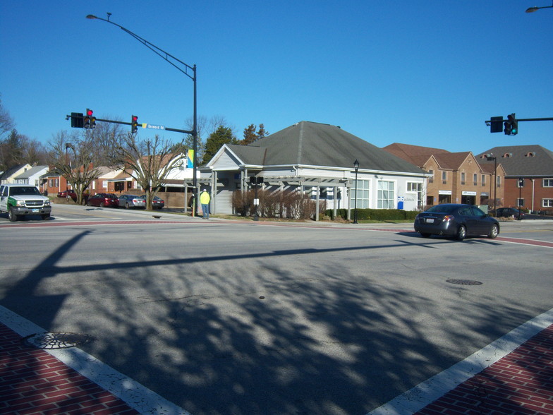 9461 Kenwood Rd, Blue Ash, OH for sale - Building Photo - Image 1 of 1