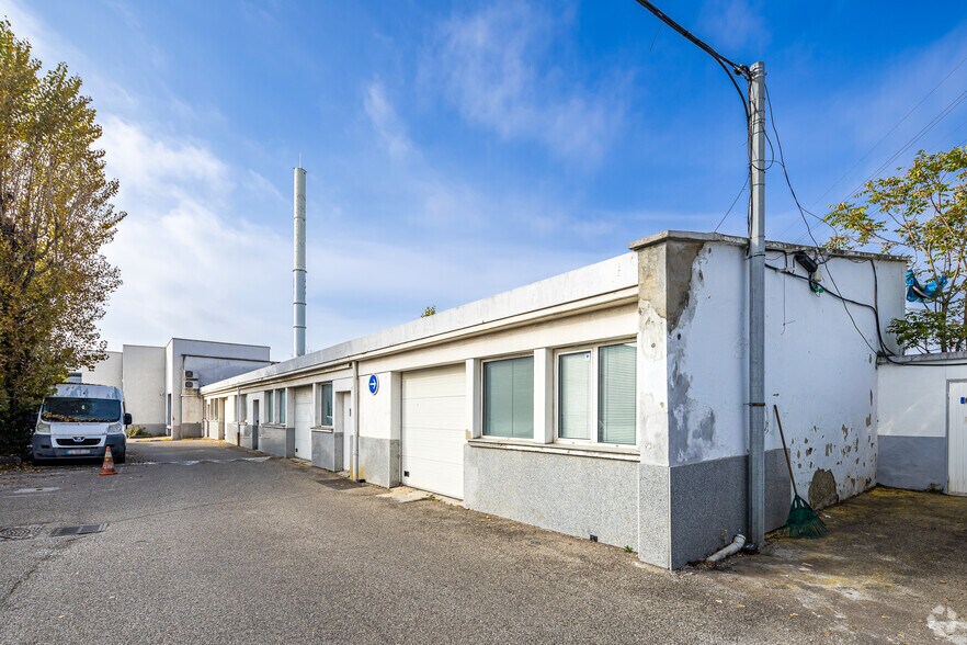 195 Avenue Francis De Pressensé, Vénissieux for lease - Building Photo - Image 2 of 2