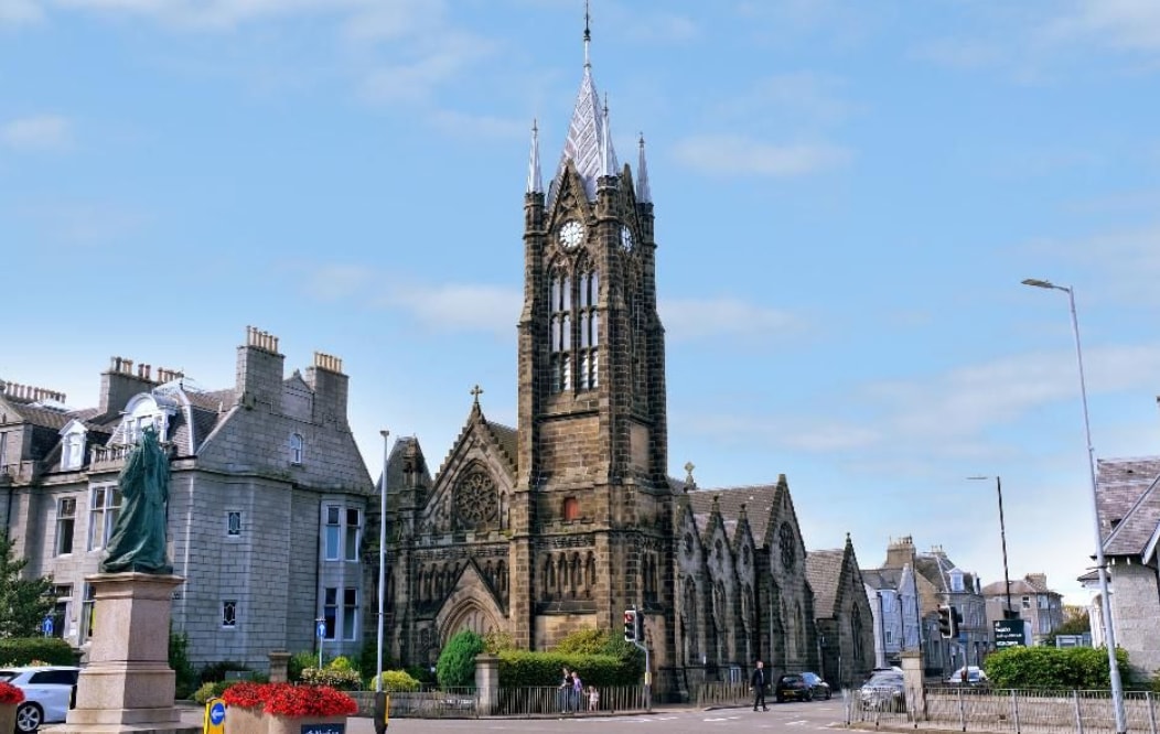 1 Queens Gdns, Aberdeen for sale Primary Photo- Image 1 of 5