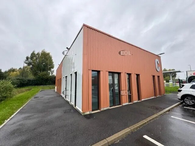 Flex in Le Coudray-Montceaux for lease - Building Photo - Image 2 of 4