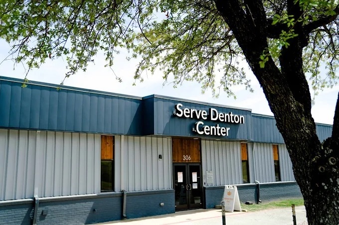306 S Loop 288, Denton, TX for lease - Building Photo - Image 1 of 9