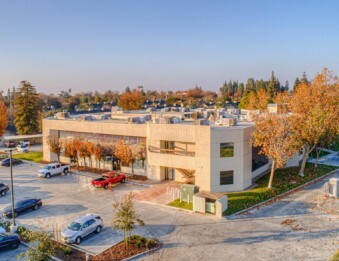 5329 Office Center Ct, Bakersfield, CA for lease - Building Photo - Image 2 of 8