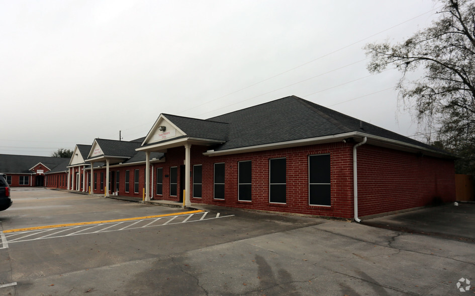 4560 Fm 1960 Rd W, Houston, TX for lease - Building Photo - Image 1 of 18