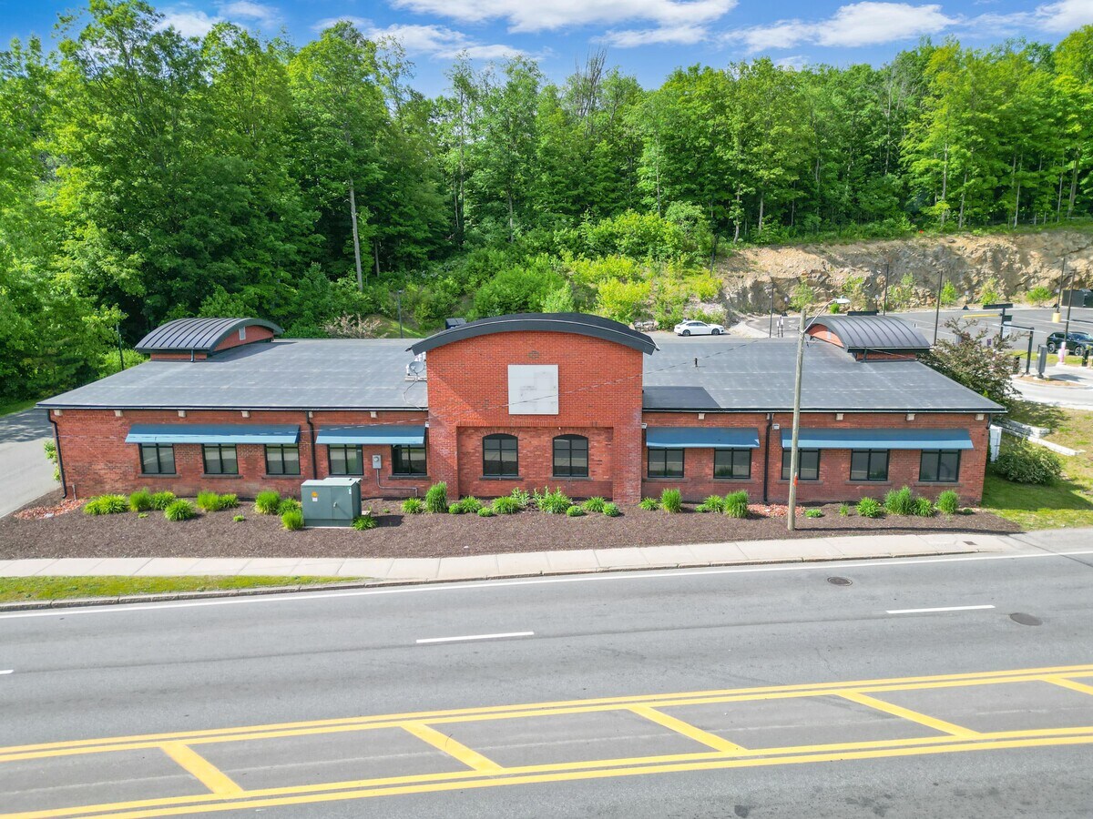 999 Dalton Ave, Pittsfield, MA 01201