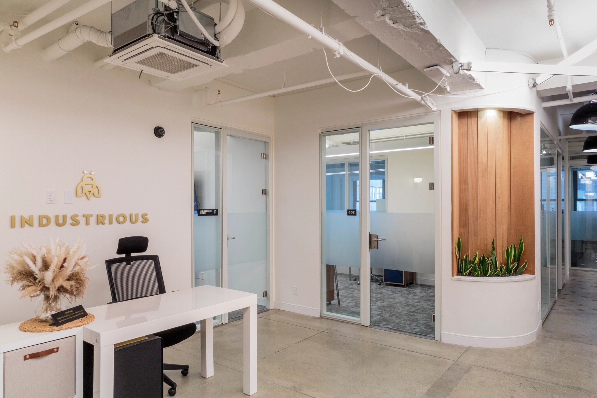 251 W 30th St, New York, NY for lease Interior Photo- Image 1 of 11