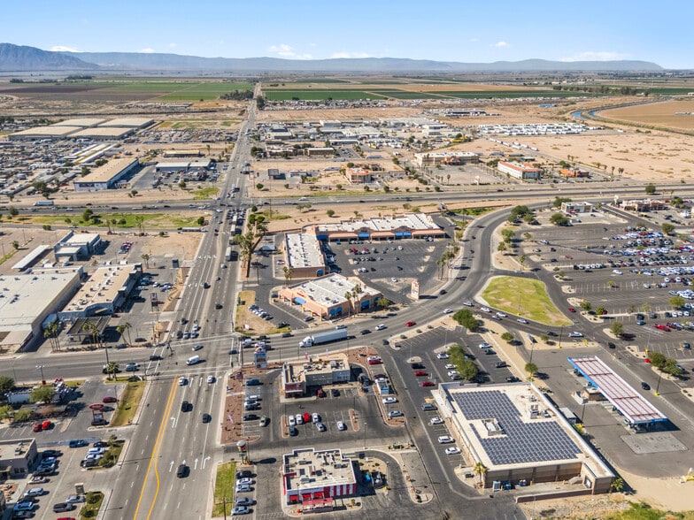 203 E Cole Rd, Calexico, CA for sale - Building Photo - Image 2 of 27