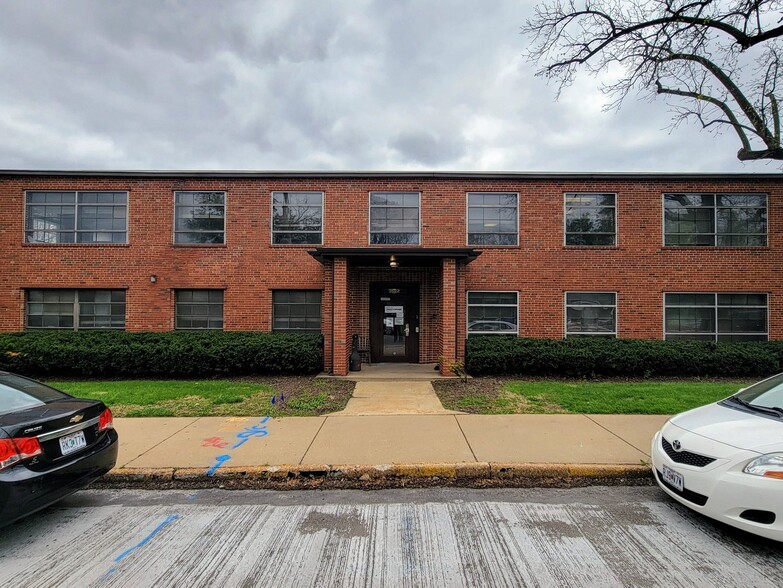 3622 Greenwood Blvd, Maplewood, MO for lease - Building Photo - Image 2 of 5