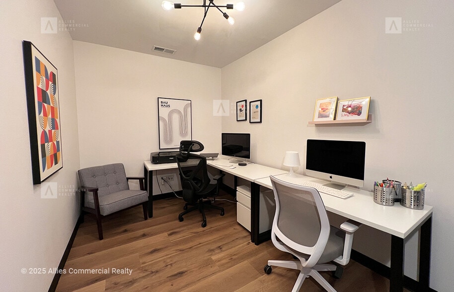 7510 E 82nd St, Indianapolis, IN for lease - Building Photo - Image 2 of 10