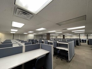 209 E Washington Ave, Jackson, MI for lease Interior Photo- Image 1 of 2