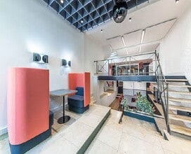 98 Kew Rd, Richmond for sale Interior Photo- Image 2 of 5