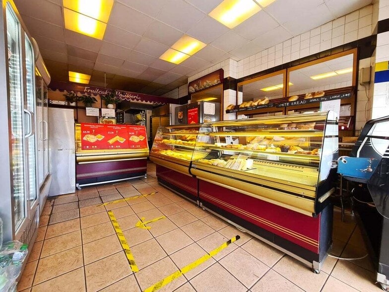 50 Kennington Rd, London for sale - Building Photo - Image 3 of 9