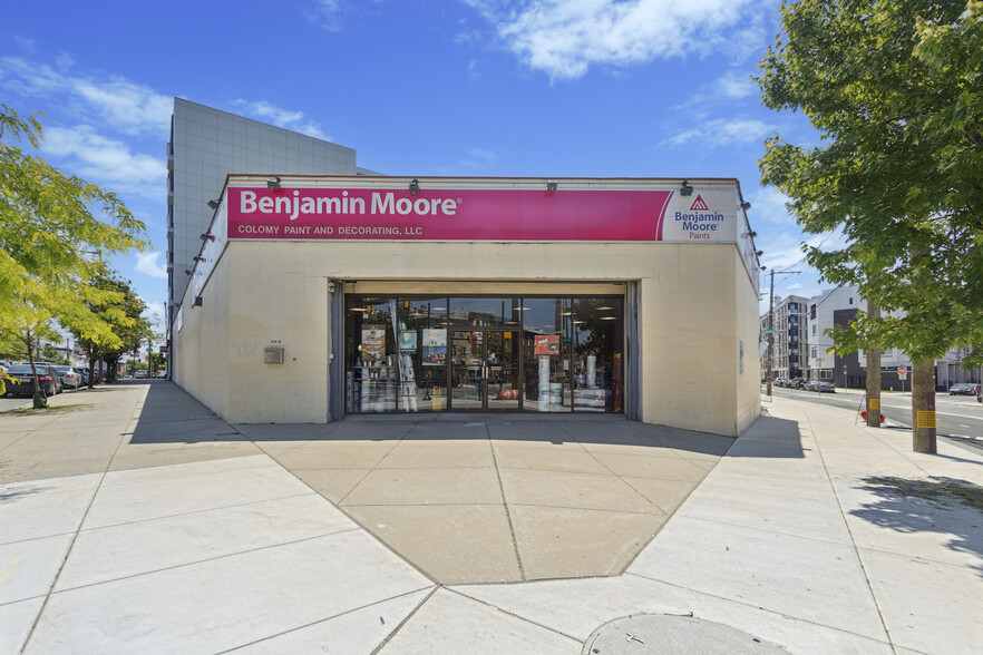 210 W Girard Ave, Philadelphia, PA for lease - Building Photo - Image 1 of 15