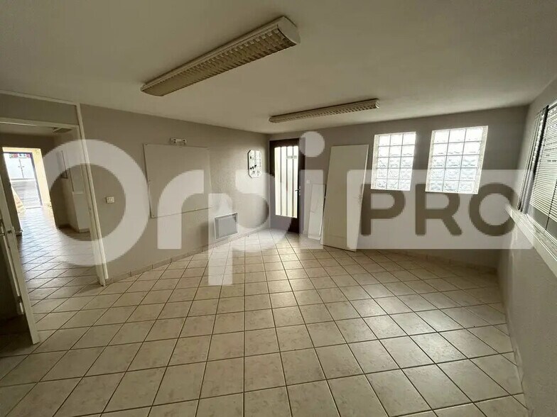 Flex in Montluçon for sale - Interior Photo - Image 2 of 12